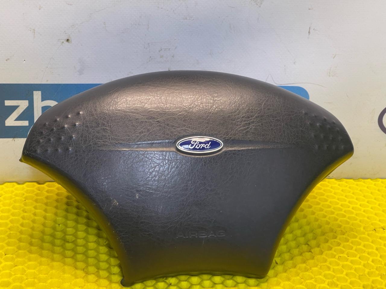 подушка безопасности водителя Ford Focus 1 поколение CAK 2001, 2.0 л., АКПП - фото №1
