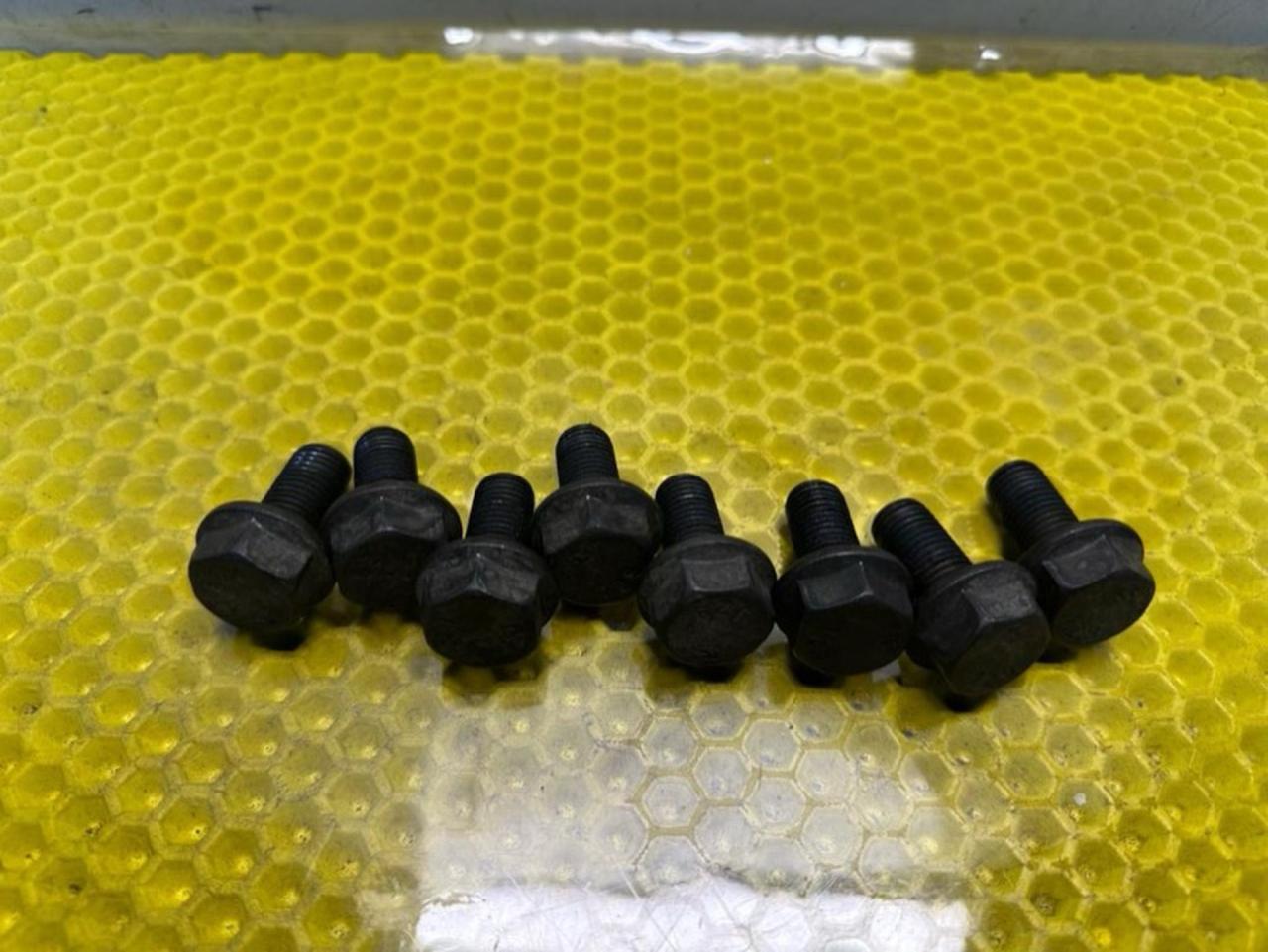 болт двигателя BMW 5 серия E34 1990, 2.0 л., M50 B20 TU, бензин, МКПП, седан - фото №1