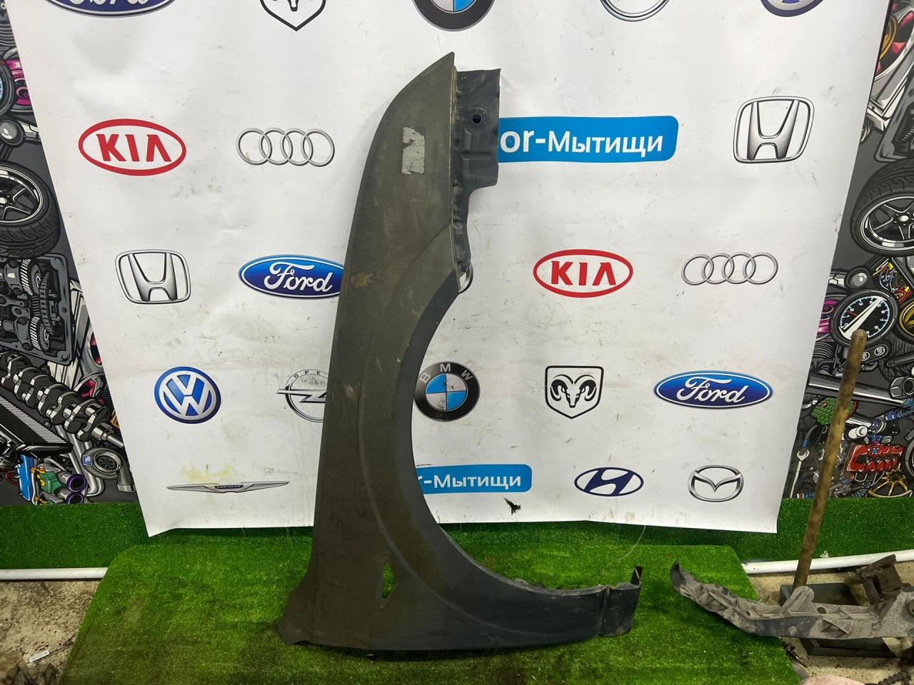крыло переднее правое Ford Mondeo 3 поколение 2003, 2.0 л., бензин, МКПП, универсал - фото №1