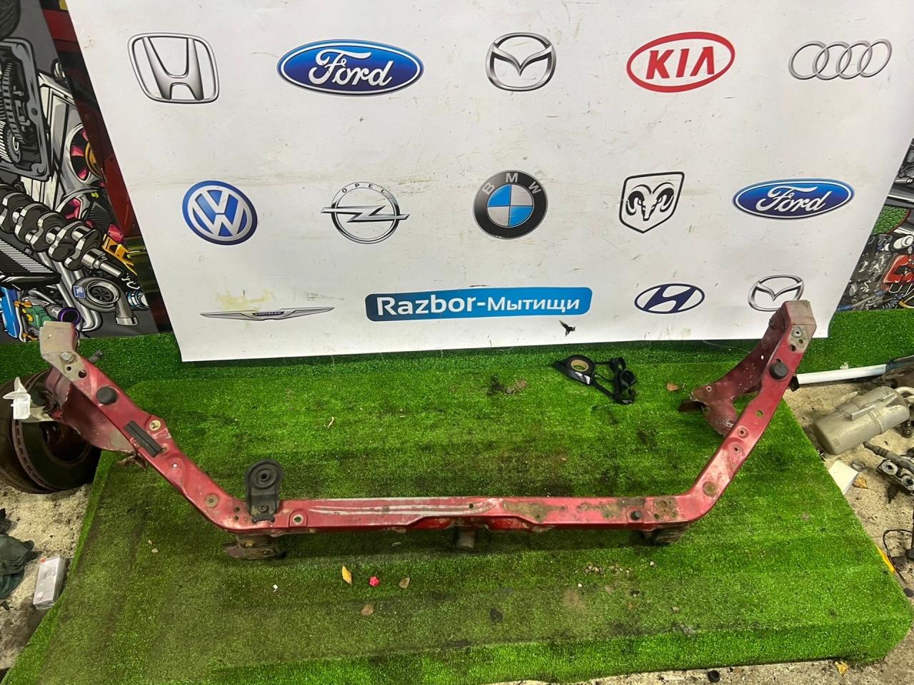 передняя панель крепления облицовки (телевизор) Mitsubishi Lancer 9 поколение 2004, 1.6 л., 4G18, бензин, АКПП, пурпурный, седан, передний привод - фото №1