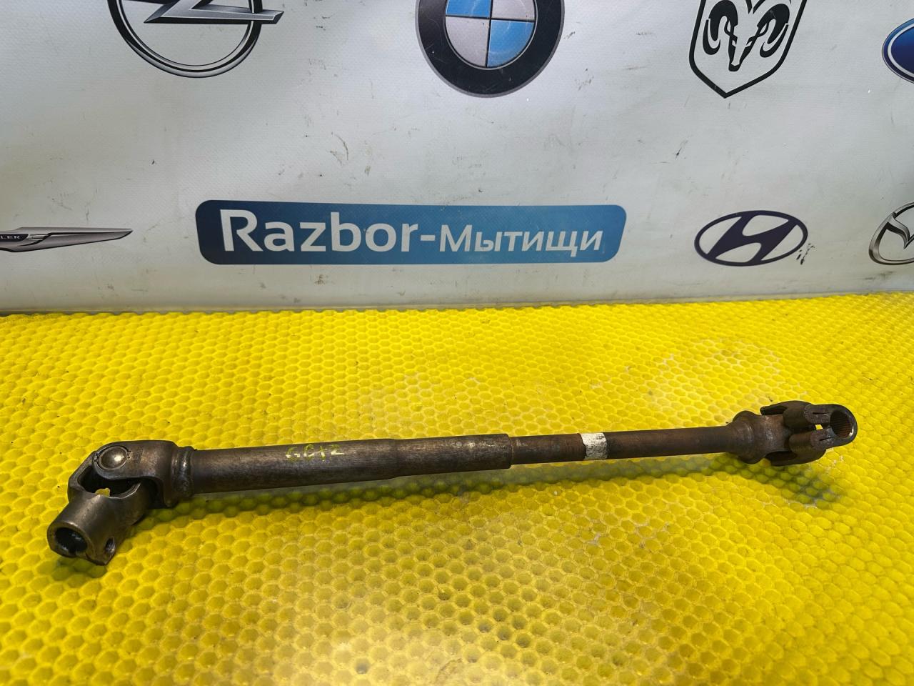 рулевой карданчик Hyundai Getz 1 поколение 2005, 1.3 л., G4EA, бензин, МКПП, красный, передний привод, 563701C000 - фото №1