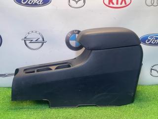 подлокотник Mitsubishi Lancer 9 поколение 2004, 1.6 л., 4G18, бензин, АКПП, пурпурный, седан, передний привод, MR52528