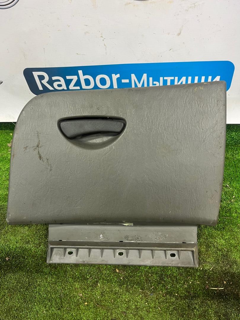 бардачок Ford Focus 1 поколение CAK 2001, 2.0 л., AODB, бензин, АКПП, седан - фото №1