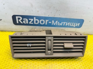дефлектор обдува салона Mercedes-Benz C-Класс W202/S202 [рестайлинг] W202 1999, 1.8 л., M 111.921, бензин, АКПП, седан, 2028300554