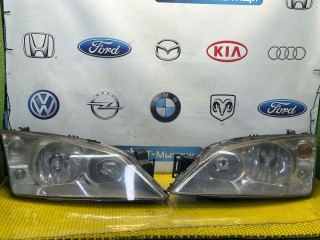 фара Ford Mondeo 3 поколение 2002, 2.0 л., бензин, МКПП, седан