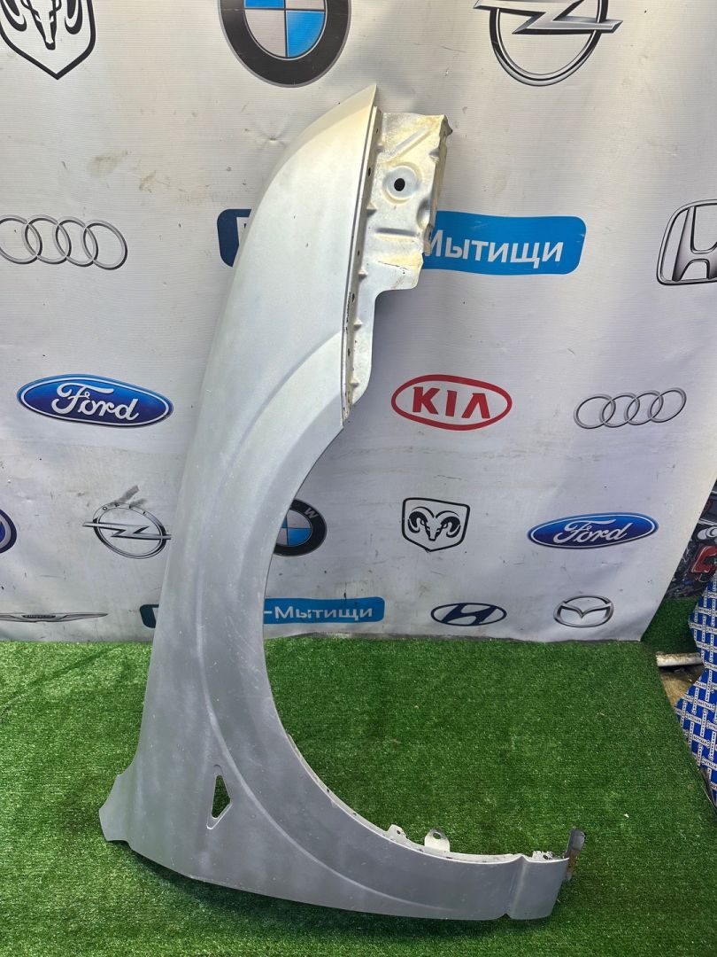 крыло переднее правое Ford Mondeo 3 поколение 2002, 2.0 л., бензин, МКПП, седан - фото №1