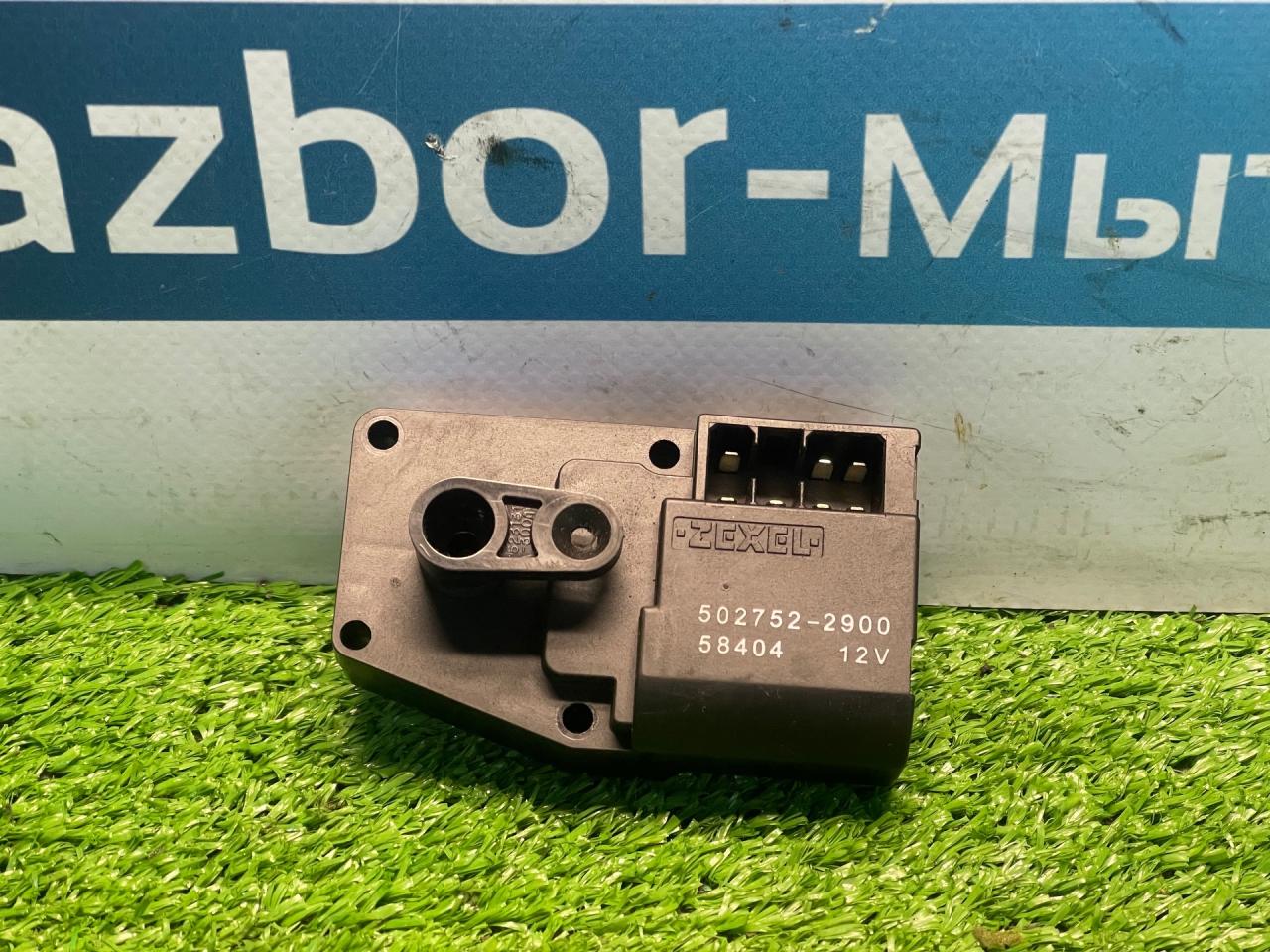 моторчик заслонки печки Mitsubishi Lancer 9 поколение 2004, 1.6 л., 4G18, бензин, АКПП, пурпурный, седан, передний привод, 502752-2900 - фото №1