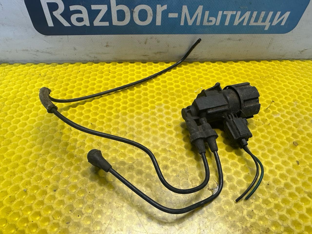 клапан вентиляции топливного бака Ford Focus 1 поколение CAK 2001, 2.0 л., АКПП - фото №1