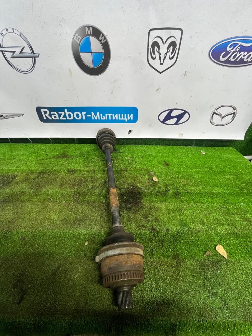 полуось задняя (приводной вал, ШРУС) Audi A6 4B/C5 4B5 2000, 2.4 л., ALF, бензин, АКПП, седан - фото №1