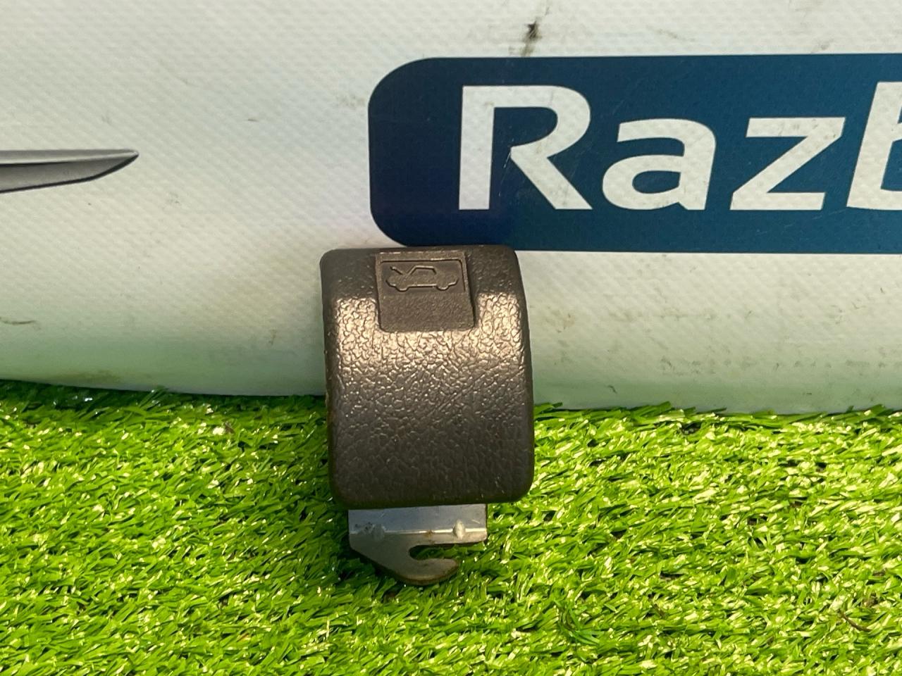 ручка открывания капота Mitsubishi Lancer 9 поколение 2004, 1.6 л., 4G18, бензин, АКПП, пурпурный, седан, передний привод, MR627218 - фото №1