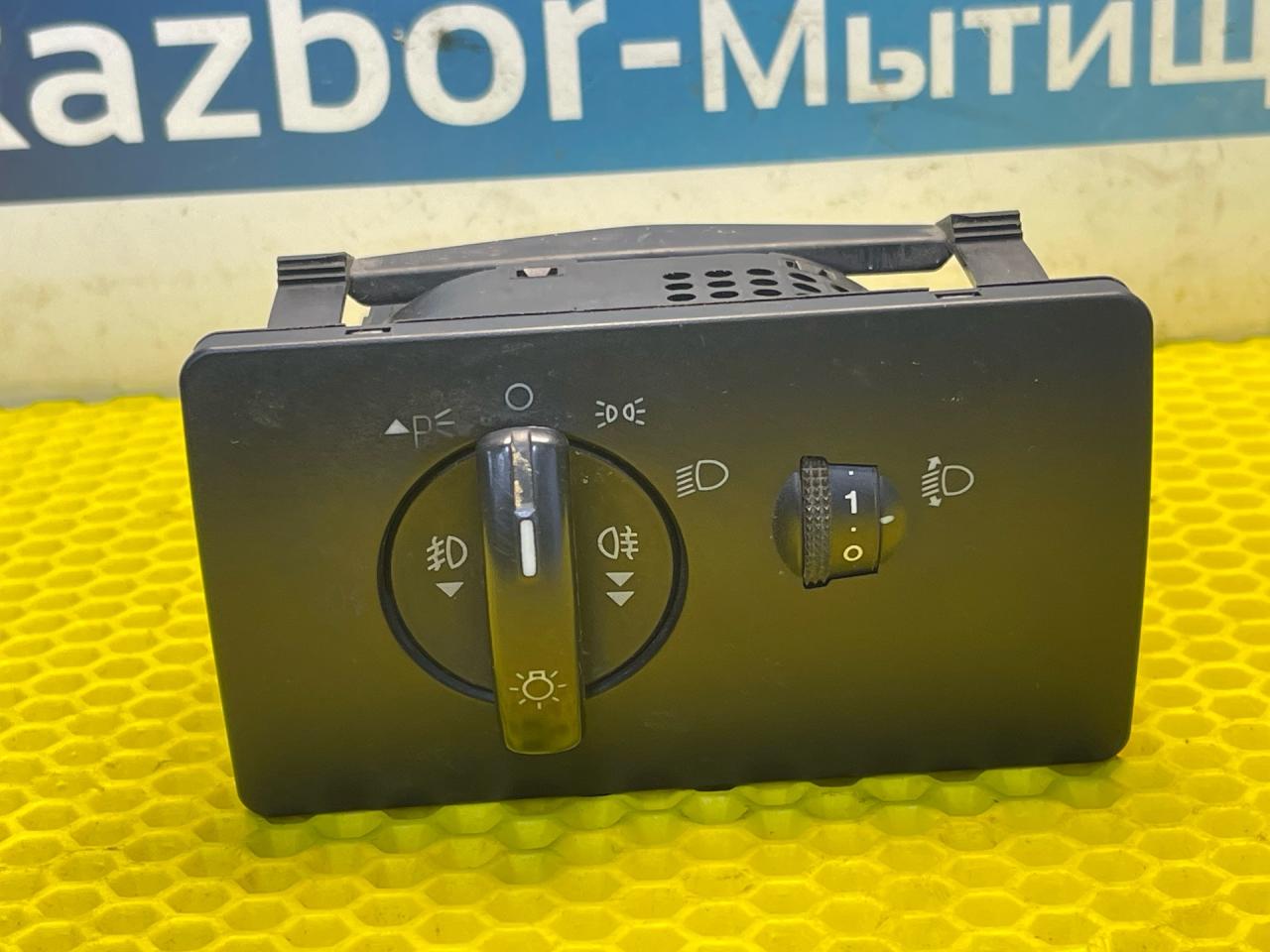 переключатель света Ford Mondeo 3 поколение 2003, 2.0 л., бензин, МКПП, универсал, 1S7T13A024BB - фото №1