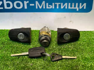 личинка дверного замка Ford Focus 2 поколение BK 2006, 1.4 л., ASDB, бензин, желтый, купе, передний привод