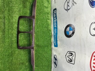 накладка (ресничка) фары BMW 5 серия E34 1990, 2.0 л., M52 B20 (206S3), бензин, МКПП, седан
