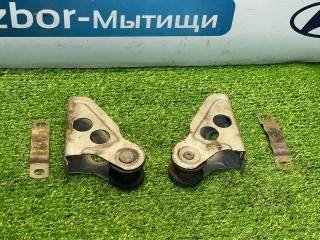 петля замка капота BMW 5 серия E34 1991, 2.0 л., M50 B20, бензин, МКПП, седан, задний привод