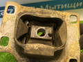 подушка крепления КПП Ford Focus 1 поколение CAK 2001, 2.0 л., AODB, бензин, АКПП, седан, 98AB7M121PA - фото №3