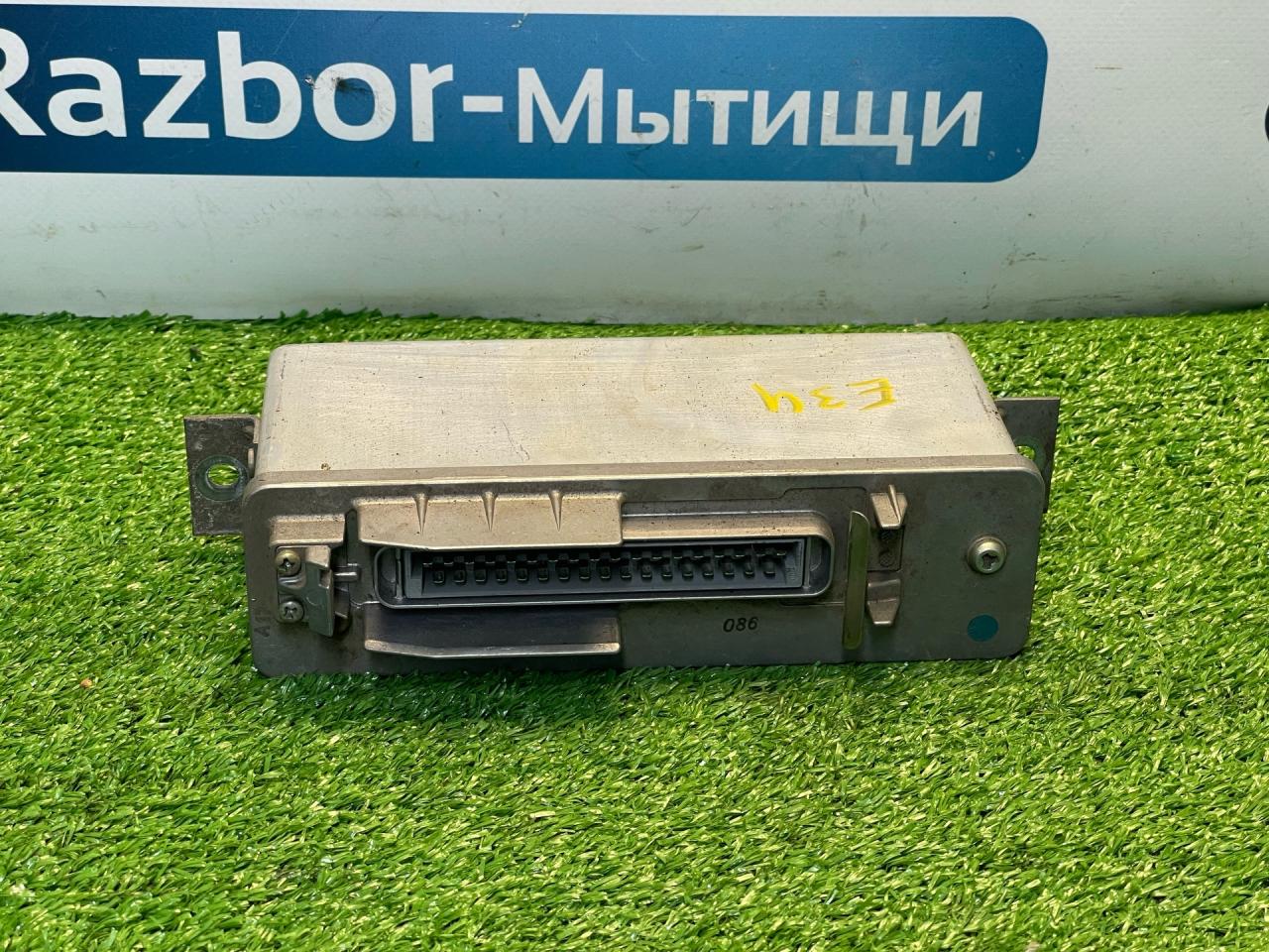 Блок управления ABS/ESP BMW 5 серия E34 1991, 2.0 л., M50 B20, бензин, МКПП, седан, задний привод, 0265103047 - фото №1