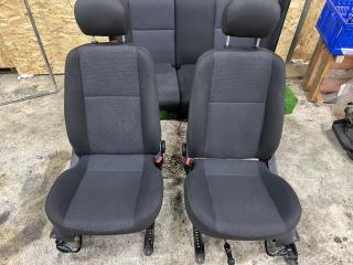 салон (комплект сидений) Ford Focus 1 поколение [рестайлинг] CAK 2004, 1.8 л., EYDE, бензин, МКПП, серебро, седан, передний привод