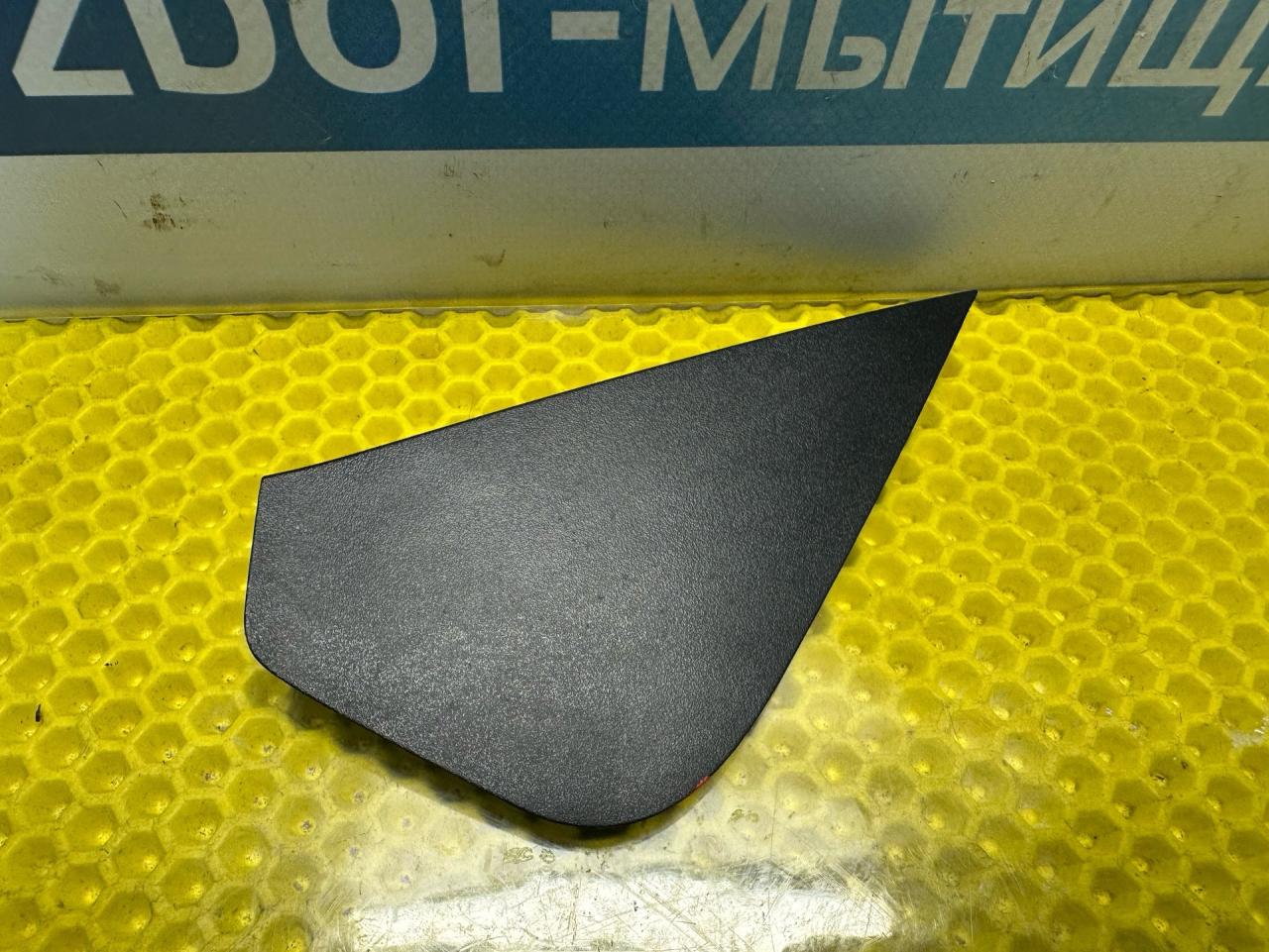 молдинг крыла Hyundai Getz 1 поколение 2005, 1.3 л., G4EA, бензин, МКПП, красный, передний привод, 86191-1C000 - фото №1