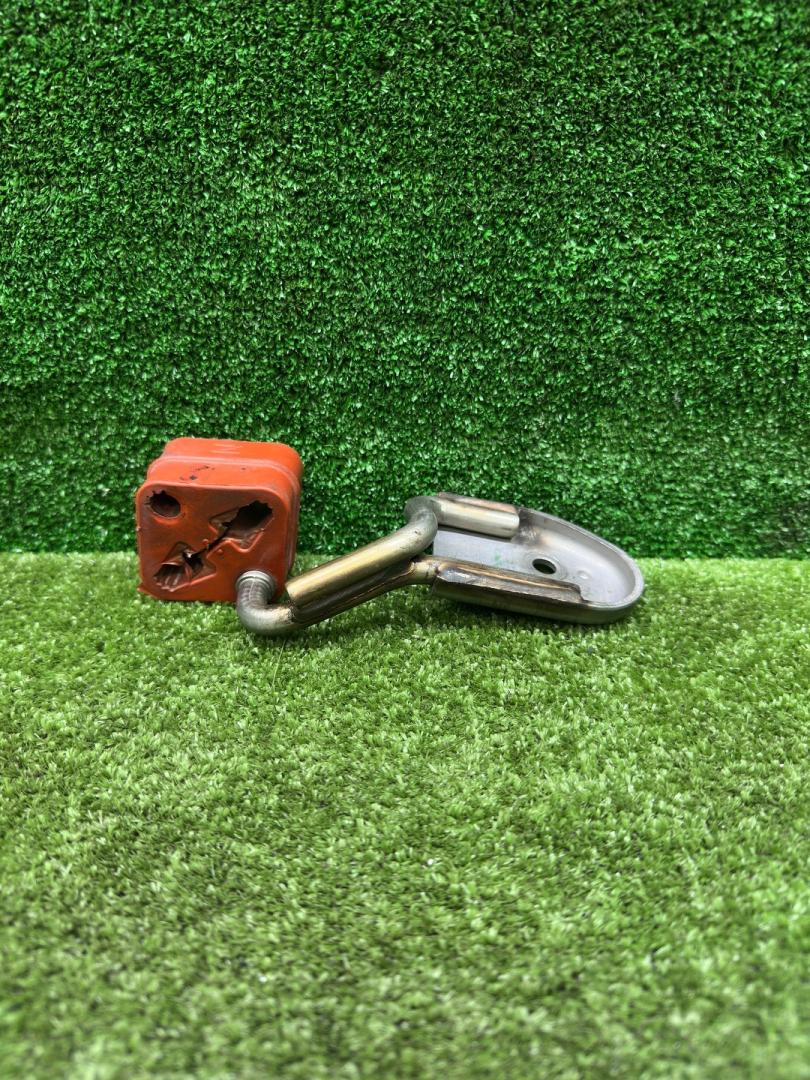 кронштейн глушителя BMW M3 G80/G81 G80 2021, 3.0 л., S58B30A, бензин, МКПП, 475, седан, задний привод, 8657332, 18308657332 - фото №1