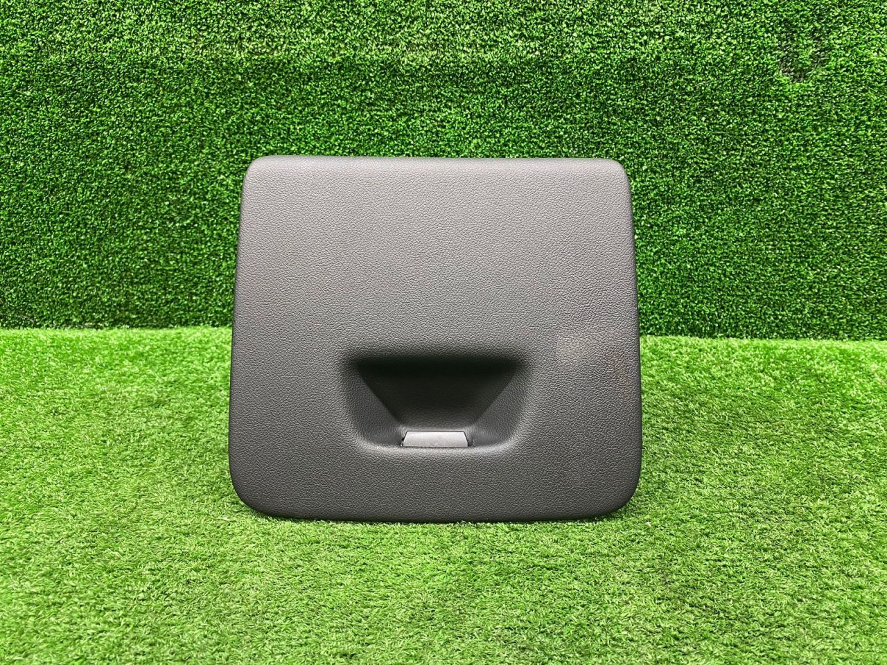 бардачок BMW X5 G05 2022, 3.0 л., B58B30, бензин, задний привод, 9399352, 51459399352 - фото №1