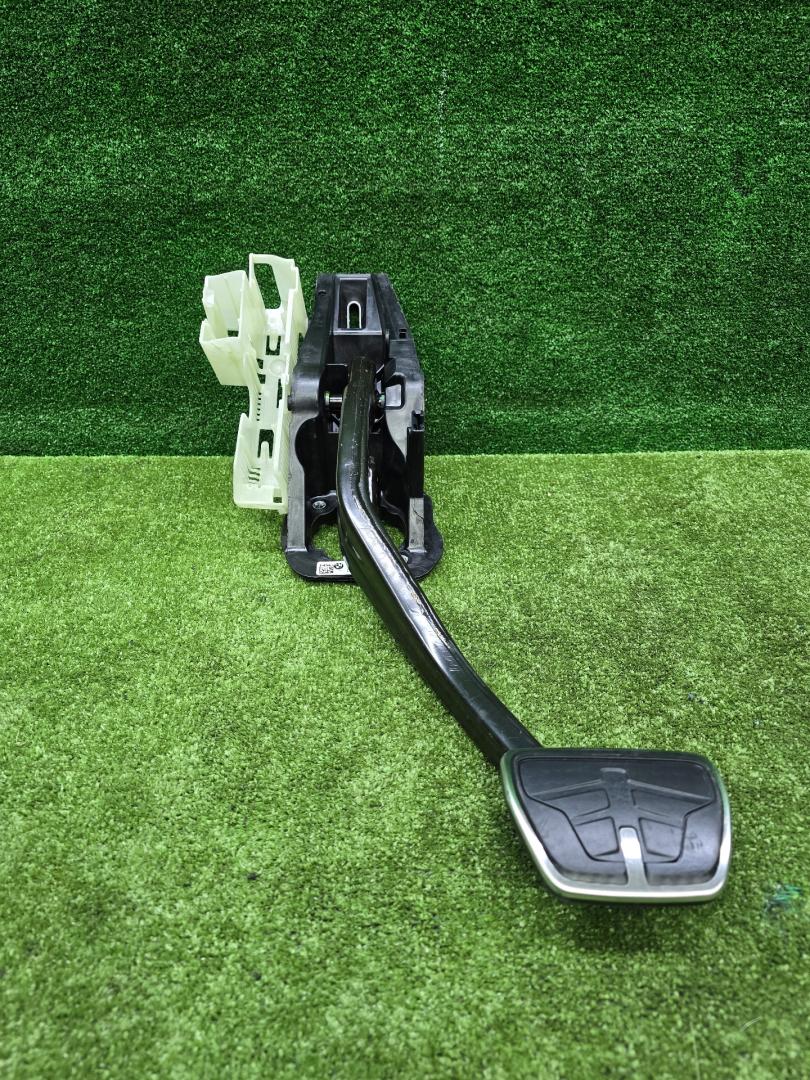 педаль тормоза BMW X5 G05 2022, 3.0 л., B58B30, бензин, АКПП, 416, внедорожник 5 дв., задний привод, 6874279, 35006874279 - фото №1