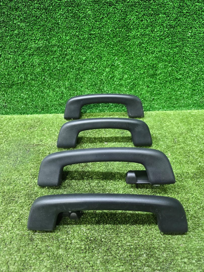 ручка внутренняя потолочная BMW X3 M F97 2020, 3.0 л., S58B30A, бензин, а300, полный привод, правый руль, 7464443, 51167464443 - фото №1