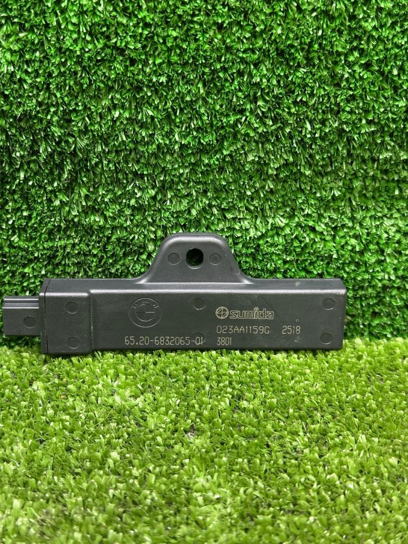 Антенна системы комфортного доступа BMW M3 G80/G81 G80 2021, 3.0 л., S58B30A, бензин, МКПП, 475, седан, задний привод, 6832065, 65206832065, 65.20-6832065-01, 023AA1159G2518, 3801 - фото №1