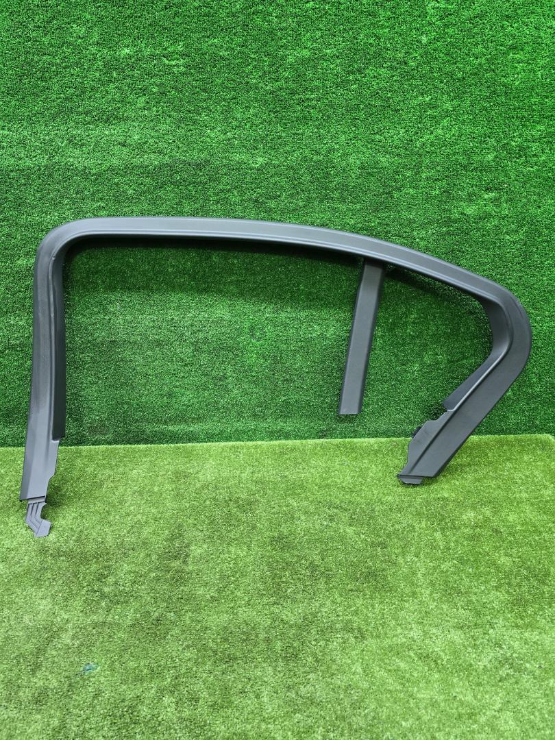 молдинг двери задней правой BMW 5 серия G60/G61 2025, 2.0 л., бензин, a90, седан, задний привод, правый руль, 5A167C2, 51355A167C2, G6090, PER511, KUN.NR5A167C2-13 - фото №1