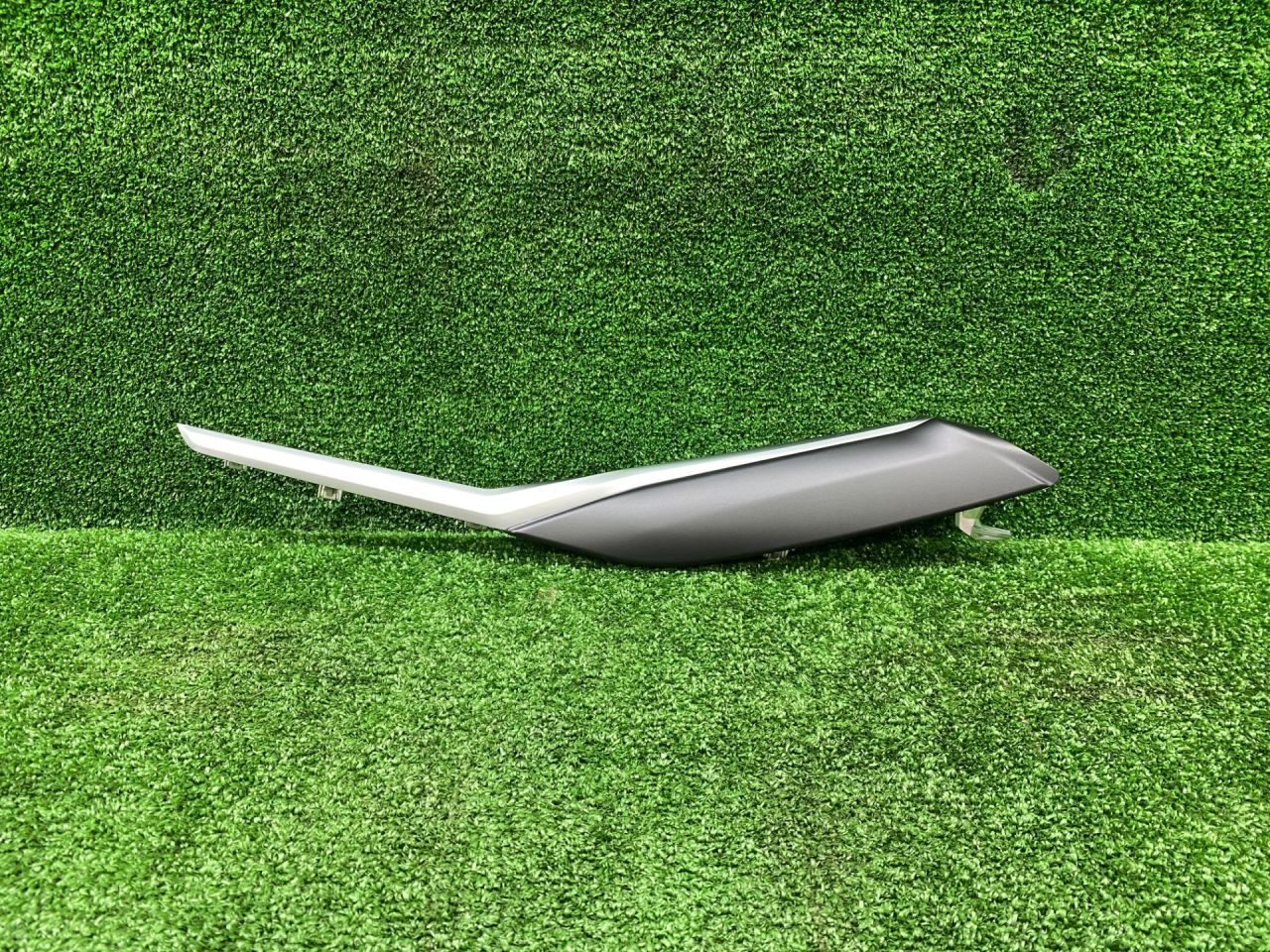 Декоративная накладка центральной консоли BMW 3 серия G20 2020, 3.0 л., B58B30, бензин, АКПП, black sapphire metallic (475), седан, полный привод, 6994077, 51166994077 - фото №1