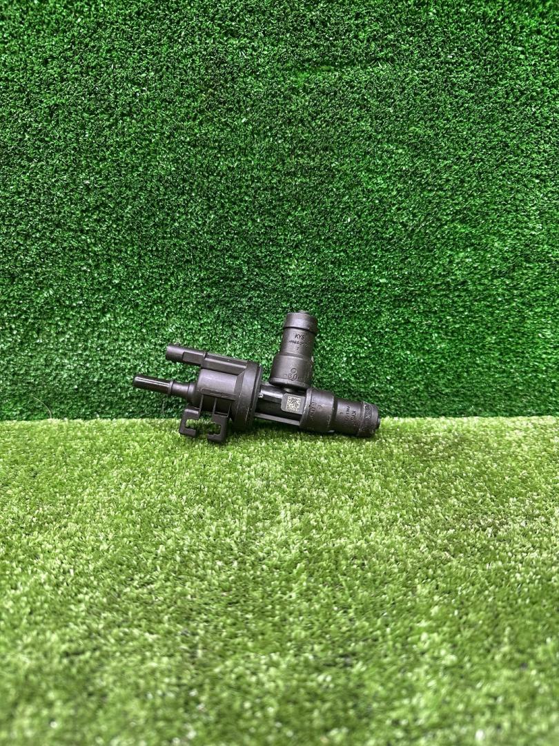 клапан вентиляции топливного бака BMW X5 G05 2020, 3.0 л., B58B30, бензин, АКПП, a96, внедорожник 5 дв., 7643106, 13907643106, 2602204, 764310606, 0280142544, 20-02-2020 - фото №1