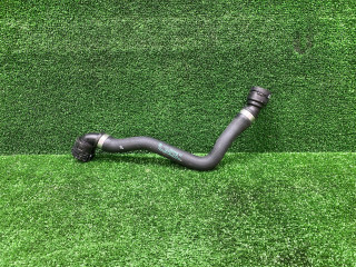 патрубок радиатора BMW 5 серия G30/G31 G30 2018, 4.4 л., N63 B44 C, бензин, АКПП, carbonschwarz metallic (416), седан, 8602676, 17128602676