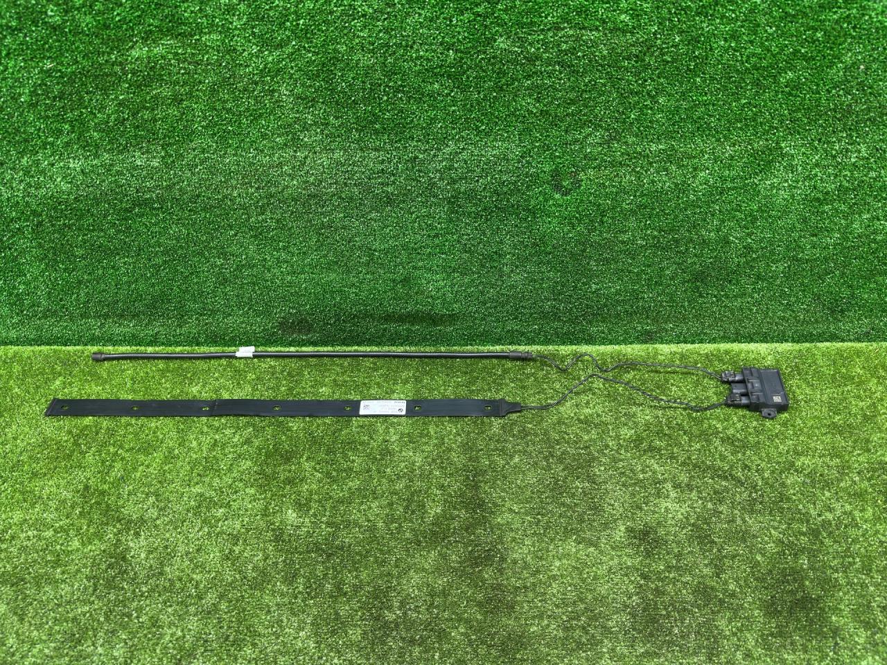 Антенна системы комфортного доступа BMW X3 G01 2020, 2.0 л., B46 B20 B, бензин, АКПП, a96, внедорожник 5 дв., задний привод, 7932682, 61357932682 - фото №1