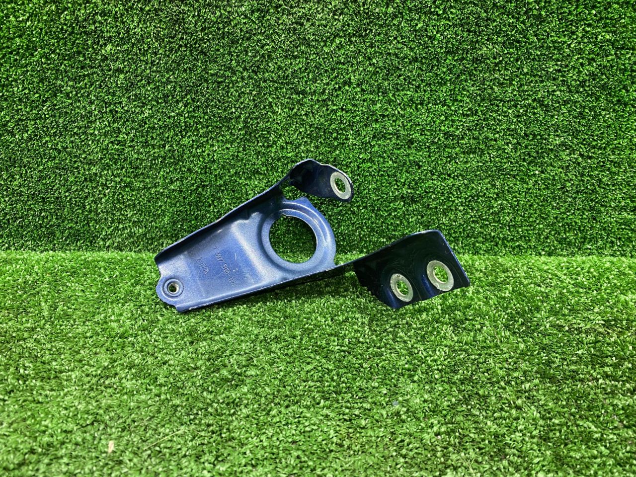 крепление ( кронштейн ) крыла BMW X4 M F98 2019, 3.0 л., S58B30A, бензин, АКПП, phytonicblau metallic (c1m), внедорожник 5 дв., 7397513, 41357475795 - фото №1