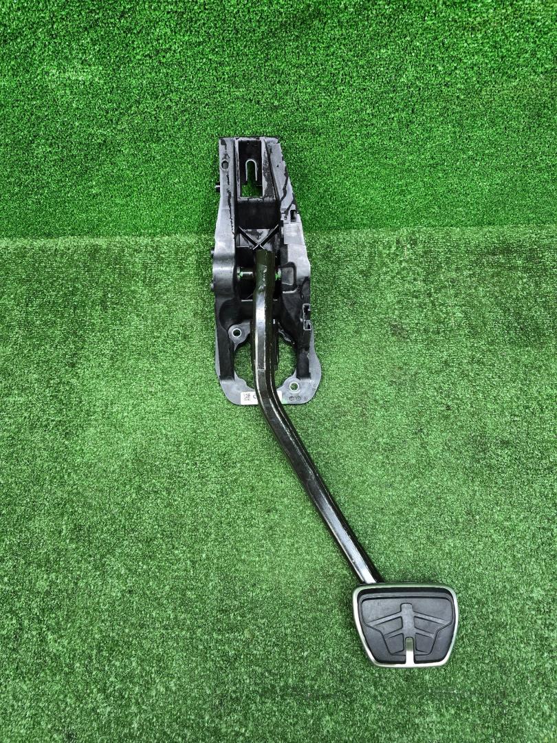 педаль тормоза BMW X5 G05 2020, 3.0 л., B58B30, бензин, АКПП, a96, внедорожник 5 дв., 6874279, 35006874279 - фото №1