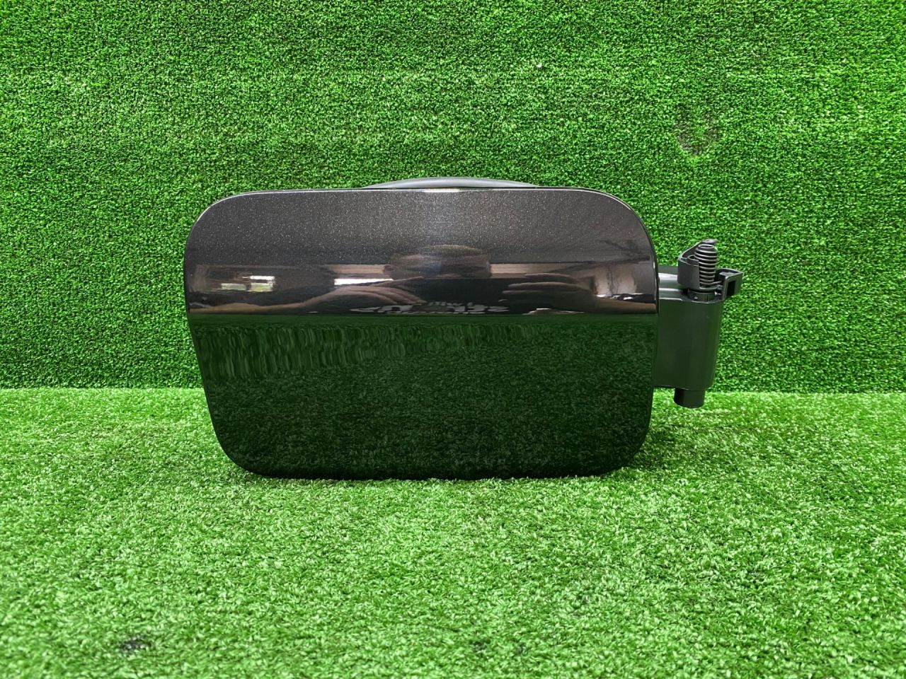 лючок топливного бака BMW X3 M F97 2021, 3.0 л., S58B30A, бензин, АКПП, black sapphire metallic (475), внедорожник 5 дв., полный привод, 7405751, 7405755, 51177405751, 41007405755 - фото №1