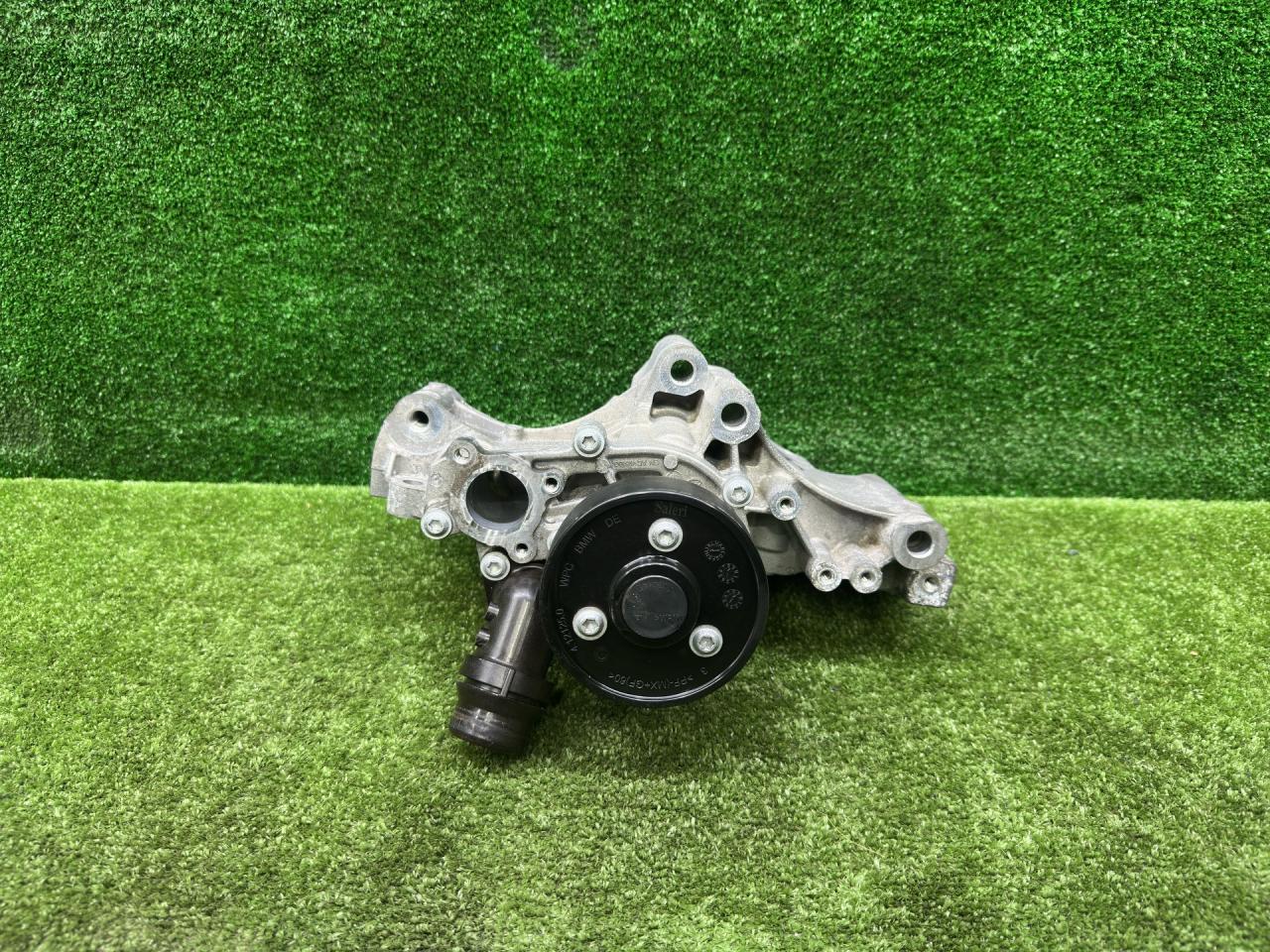 помпа BMW X3 G01 2020, 2.0 л., B46 B20 B, бензин, АКПП, a96, внедорожник 5 дв., задний привод, 8650988, 11518650988 - фото №1