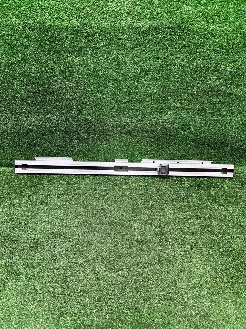 Кронштейн полки багажника BMW X3 G01 2018, 2.0 л., B48 B20 A, бензин, АКПП, внедорожник 5 дв., 7396571, 51477396571, 3320001801, 5147, 7396572, 051017, 180310-10, 9902008701 - фото №1