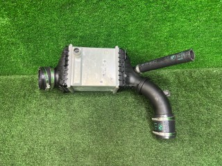 интеркулер BMW M5 F90 2018, 4.4 л., S63 B44 B, бензин, седан, 7852406, 17517852406