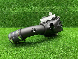 интеркулер BMW M8 F91/92 [рестайлинг] F92 2023, 4.4 л., S63 B44 B, бензин, АКПП, купе, полный привод, 7852406, 17517852406