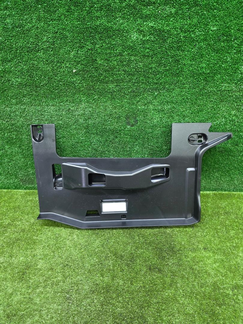 пластик BMW X5 G05 [рестайлинг] G05 2023, 3.0 л., B57 D30 B, дизель, АКПП, carbonschwarz metallic (416), внедорожник 5 дв., полный привод, 9399371, 51459399371