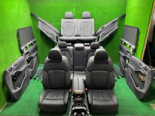 салон (комплект сидений) BMW X7 G07 [рестайлинг] G07 2024, 3.0 л., B58B30P, бензин, АКПП, black sapphire metallic (475), внедорожник 5 дв., полный привод, правый руль