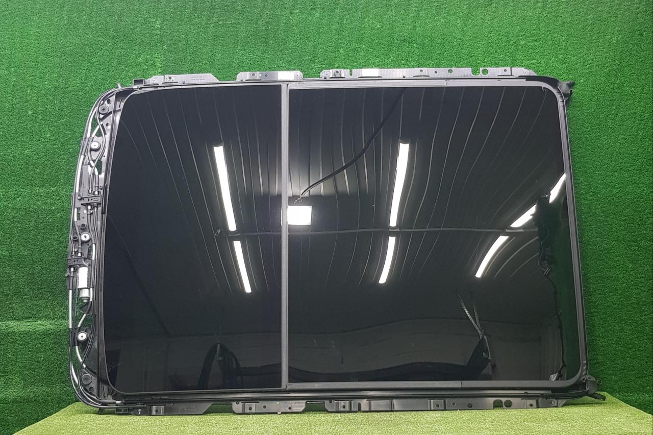 люк BMW X5 G05 [рестайлинг] G05 2023, 3.0 л., B57 D30 B, дизель, АКПП, mineralweiß metallic (a96), внедорожник 5 дв., полный привод, 9852147, 9852147