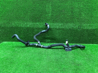 патрубок радиатора BMW M8 F91/92 [рестайлинг] F92 2023, 4.4 л., S63 B44 B, бензин, АКПП, купе, полный привод, 7854307, 64217854307