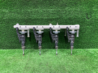 топливная рампа BMW X3 G01 [рестайлинг] G01 2023, 2.0 л., B48 B20 A, бензин, АКПП, внедорожник 5 дв., полный привод, правый руль, 8656548, 8665633, 13538656548, 13538665633