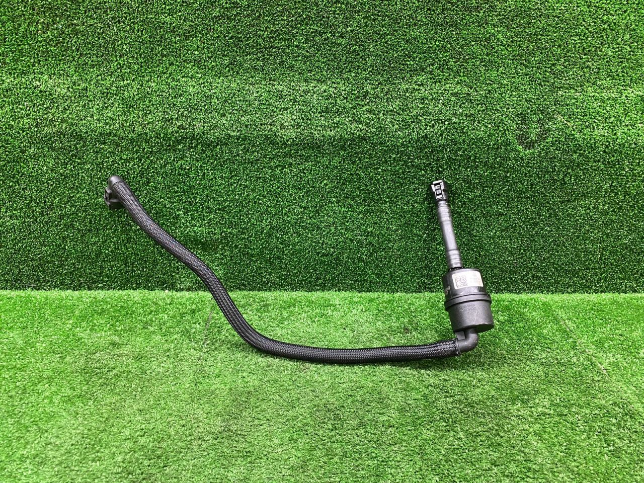 трубка вентиляции бака BMW X7 G07 2020, 3.0 л., B58B30, бензин, АКПП, внедорожник 5 дв., полный привод, 8664236, 13908664236 - фото №1