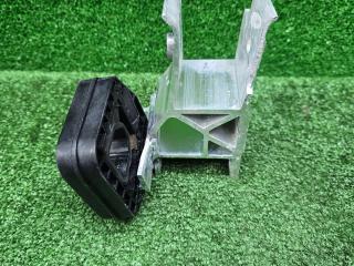 кронштейн радиатора BMW X5 G05 2020, 3.0 л., B58B30, бензин, АКПП, a96, внедорожник 5 дв., 8642754, 17118642754