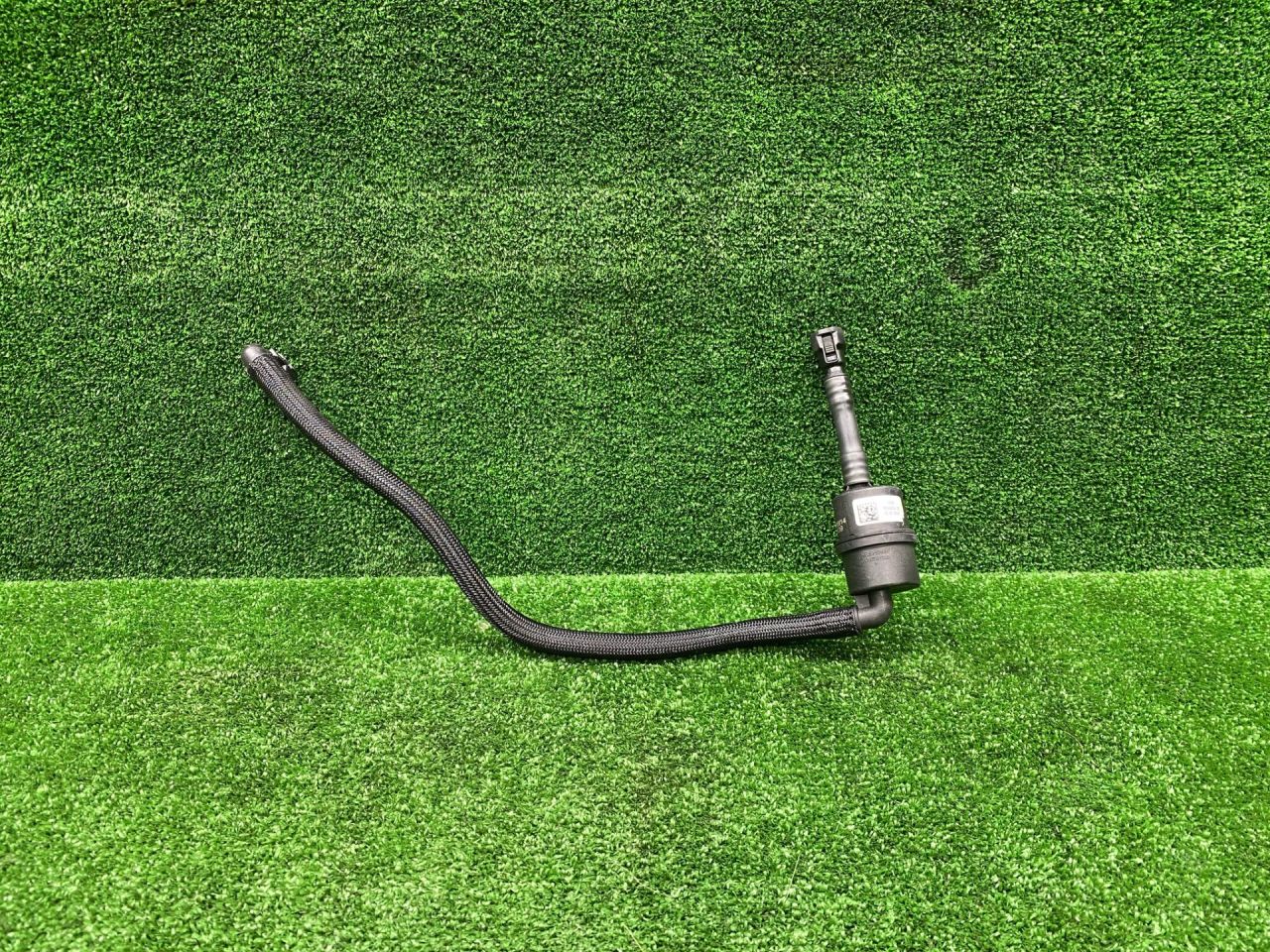 трубка вентиляции бака BMW X7 G07 2021, 3.0 л., B58B30, бензин, АКПП, 416, внедорожник 5 дв., полный привод, 8664236, 13908664236 - фото №1