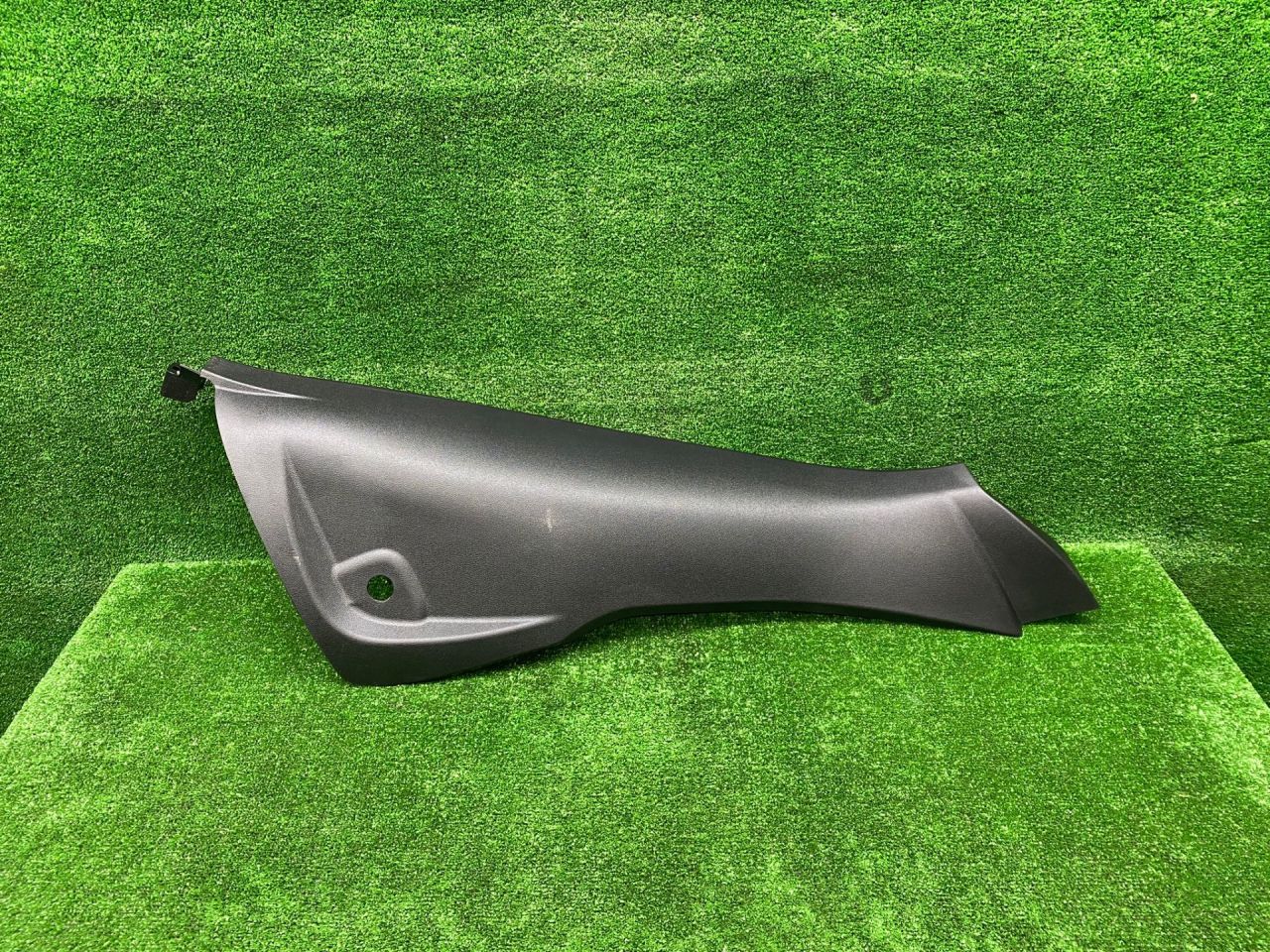 пластик BMW X5 G05 2019, 3.0 л., B58B30, бензин, АКПП, полный привод, правый руль, 7434286, 7485832, 51437485832 - фото №1