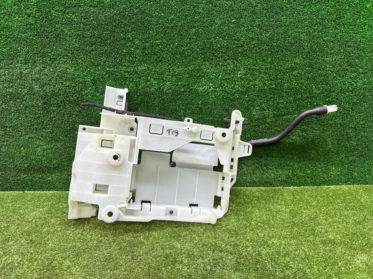 кронштейн (крепление) BMW 5 серия G60/G61 2025, 2.0 л., бензин, a90, седан, задний привод, правый руль, 23199510, 5A1D5F7, 61145A1D5F7 - фото №1