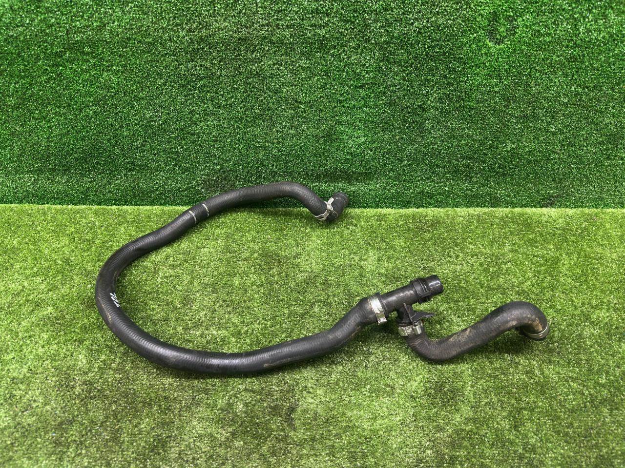 патрубок (трубопровод, шланг) BMW 5 серия G30/G31 G30 2018, 4.4 л., N63 B44 C, бензин, АКПП, carbonschwarz metallic (416), седан, 9299660, 64219299660 - фото №1
